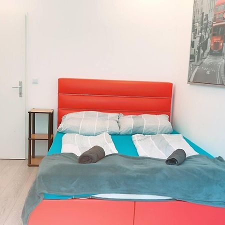 Comfort Triple Room Hn Виена Екстериор снимка